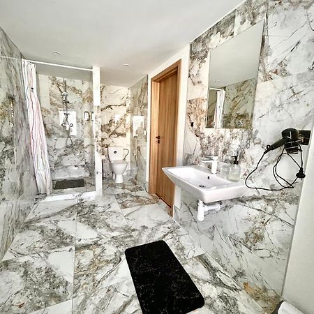 Apartman Velicka Vinaren Poprad Extérieur photo