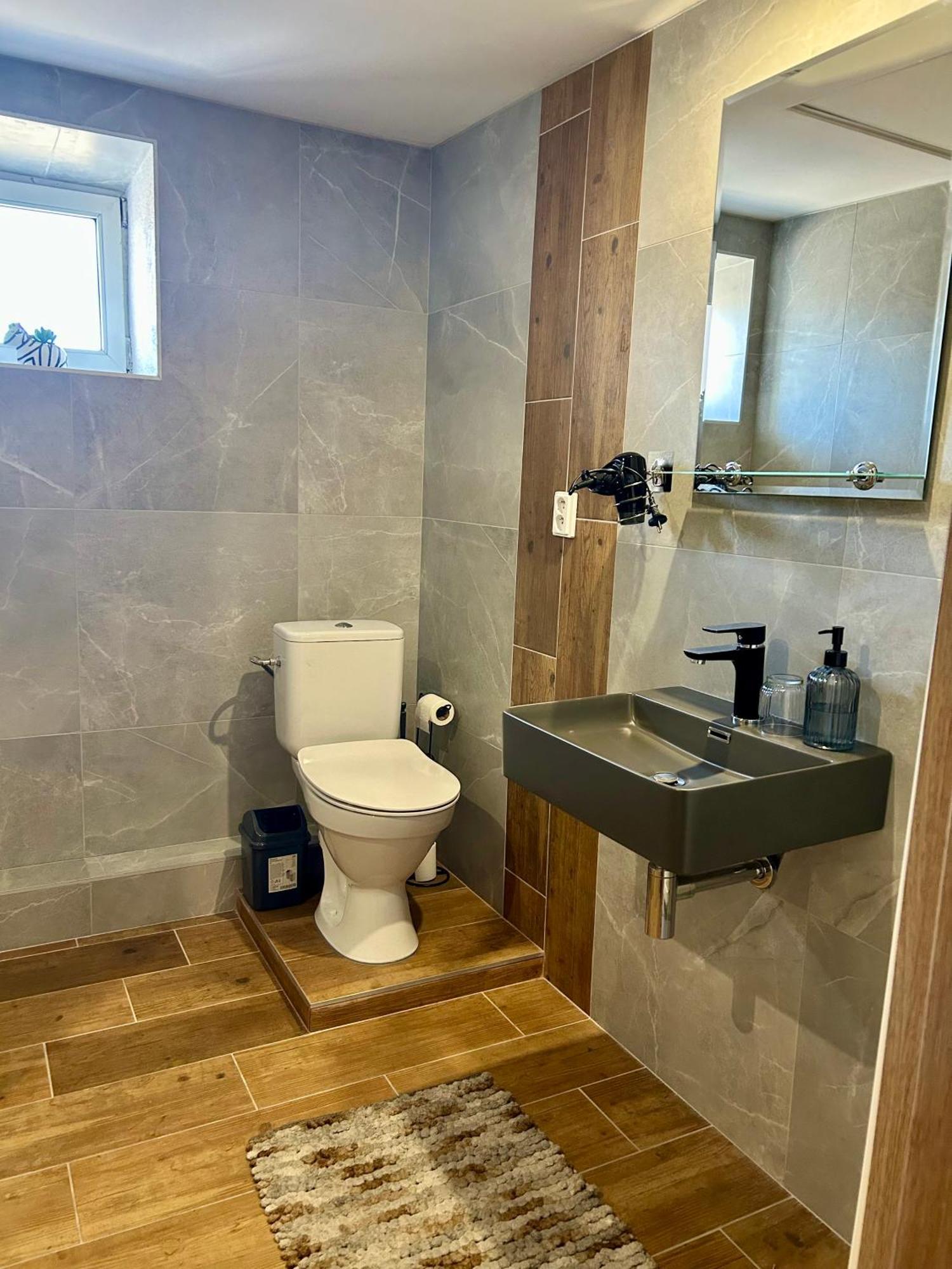 Apartman Velicka Vinaren Poprad Extérieur photo